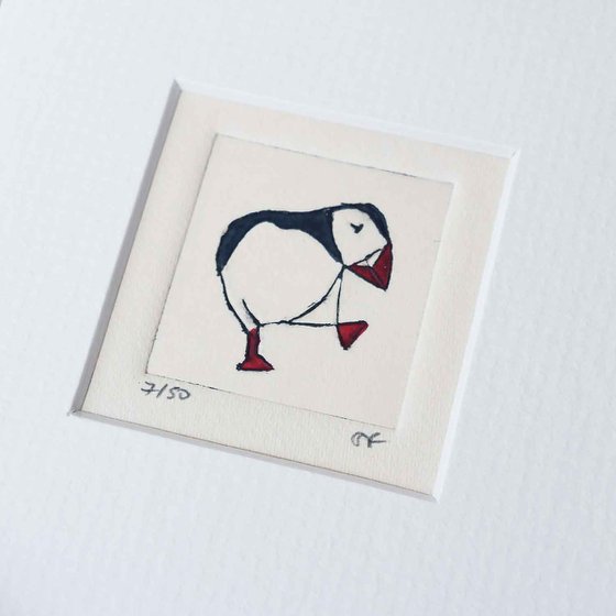 Mini framed puffin facing right