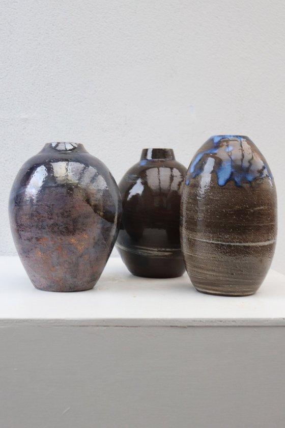 3 Raku vessels