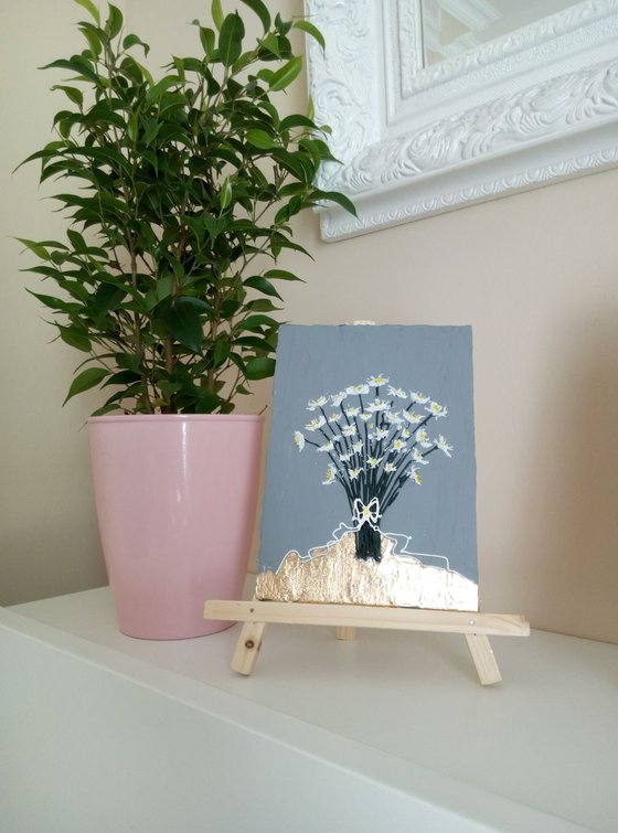 White bouquet №2  + easel, miniature