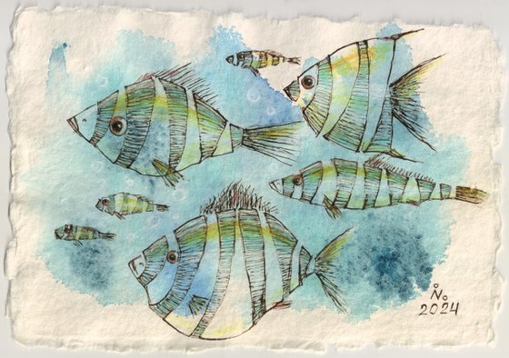 Fish crowd