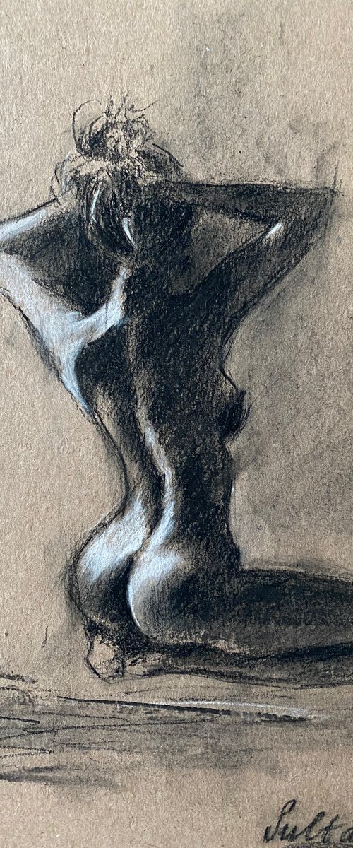 The beauty of woman’s lines by Elvira Sultanova