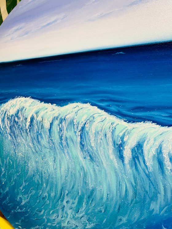 Ocean wave, skyline