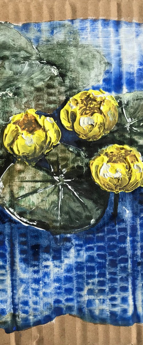 Water lilies in yellow 2 by Valeria Golovenkina