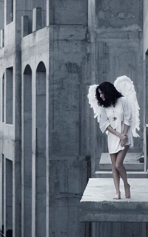 CIVITATE ANGELORUM III. by Peter Zelei