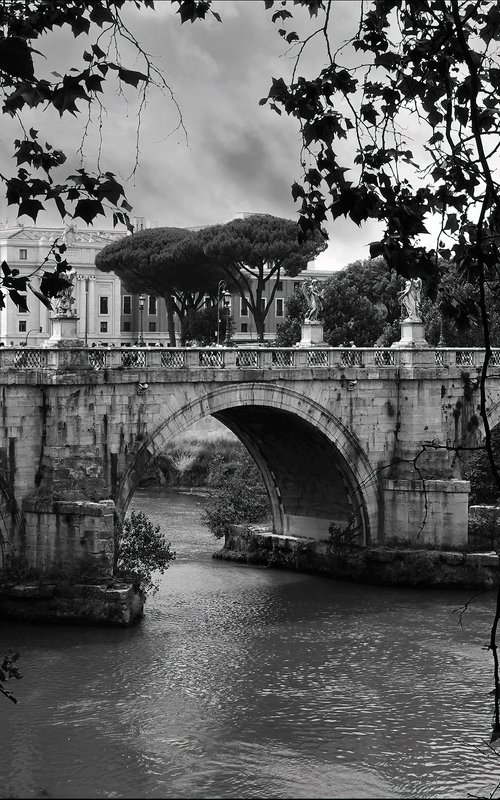 Ponte Umberto 1, Rome. by Martin  Fry