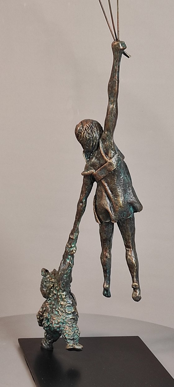 "Take me with you!" Bronze sculpture