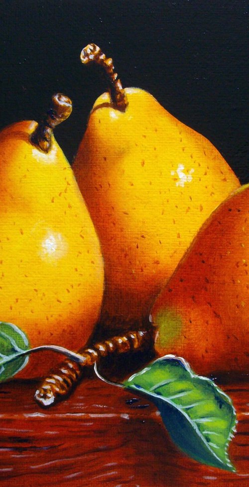 3 classic pears in chiaroscuro by Jean-Pierre Walter