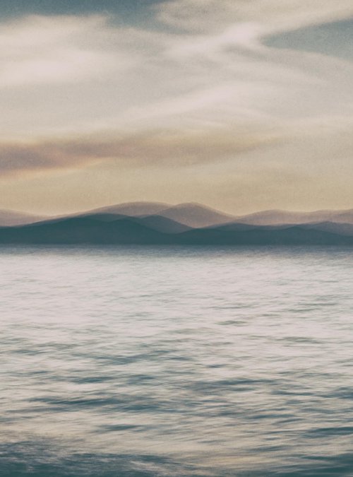 The gulf in shades (studio 22) by Karim Carella