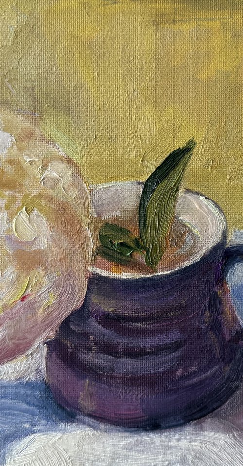 Peony in the blue cup by Kate Sosonna