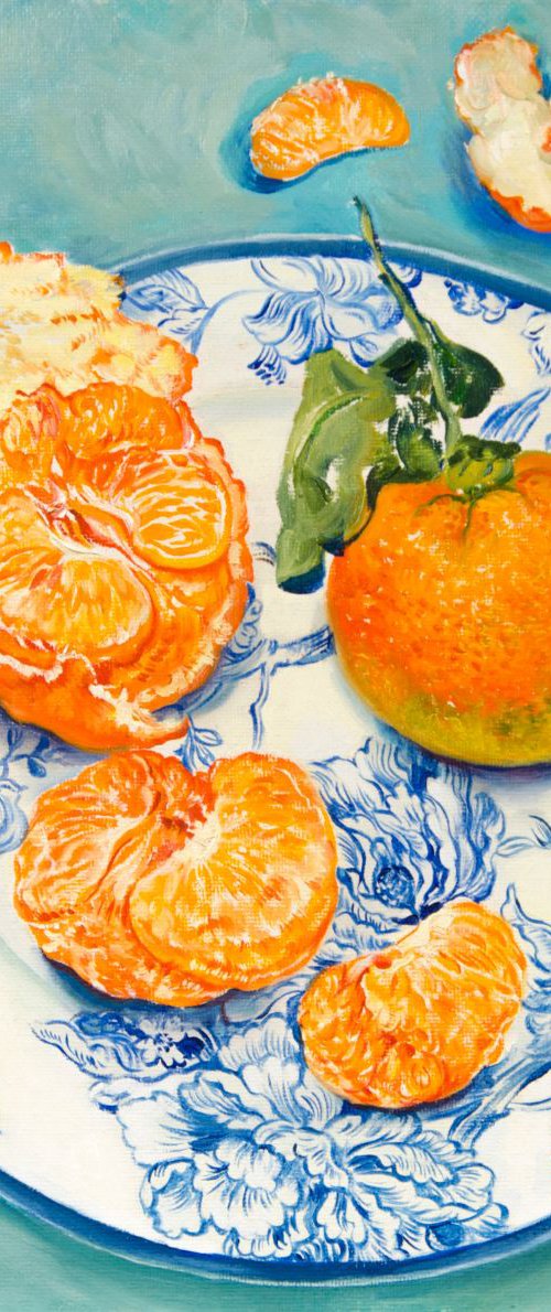 Clementines on the plate with English pattern by Daria Galinski