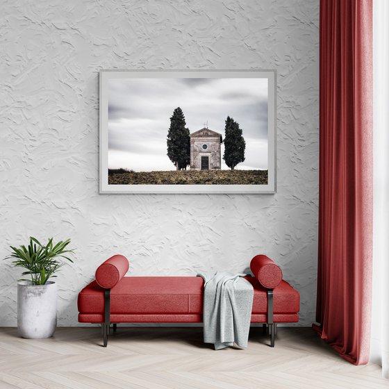 A small chapel in the tuscan countryside