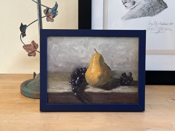 Pear with Black Grapes