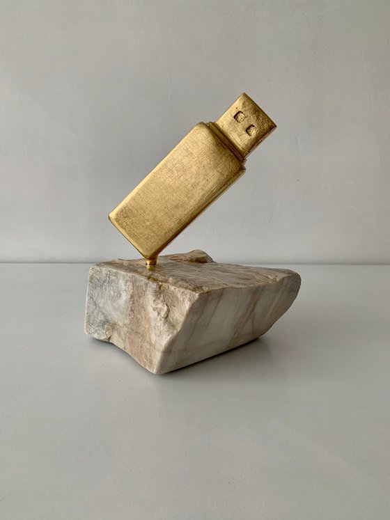 Gold USB Flash