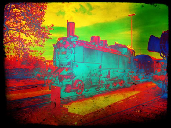 Old steam trains in the depot - print on canvas 60x80x4cm - 08372m1