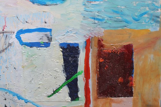 Composition with a white center