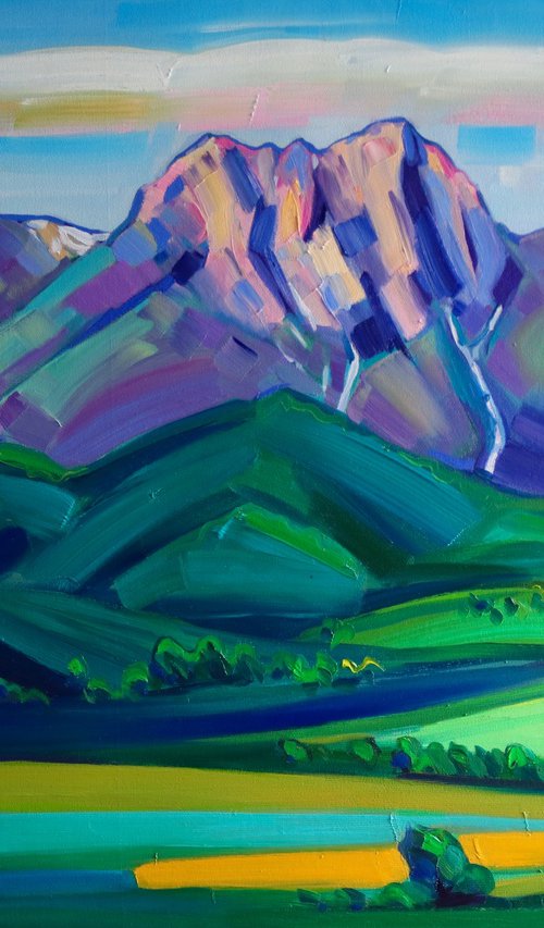 Mount Khustup by Tigran Avetyan