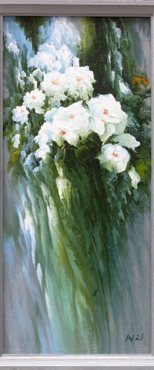 WHITE ROSEHIP by Oleksii Vylusk