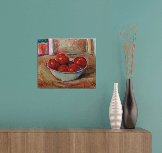 Tomatoes in a bowl