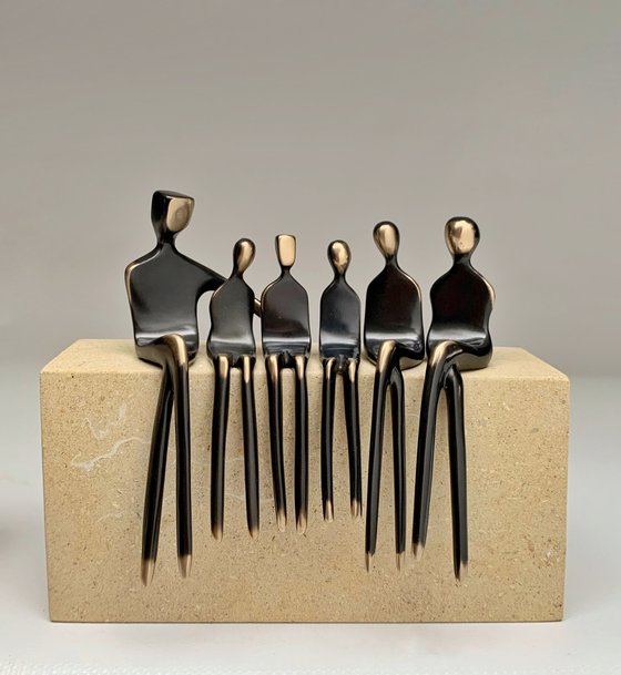 Family of 6 portrait