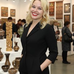 Visit Oksana Saladino shop