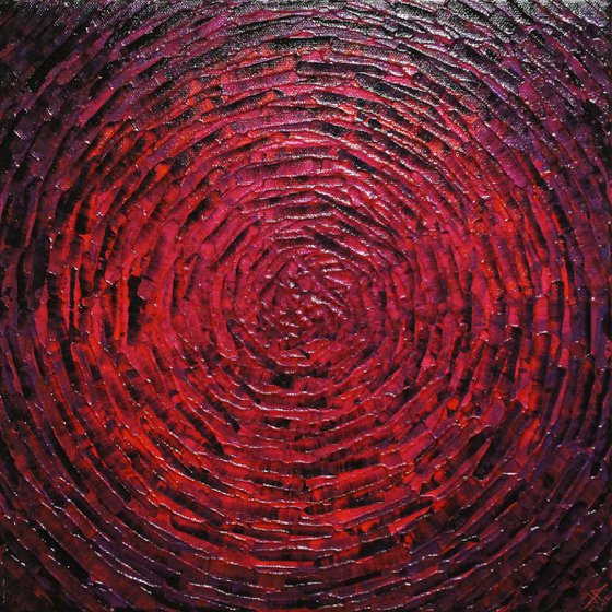 Concentric purplish red burst