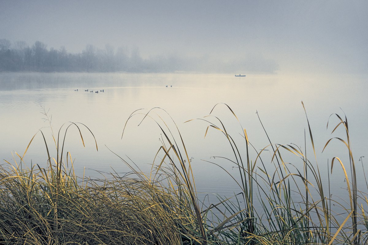 Silence over the water. by Valerix