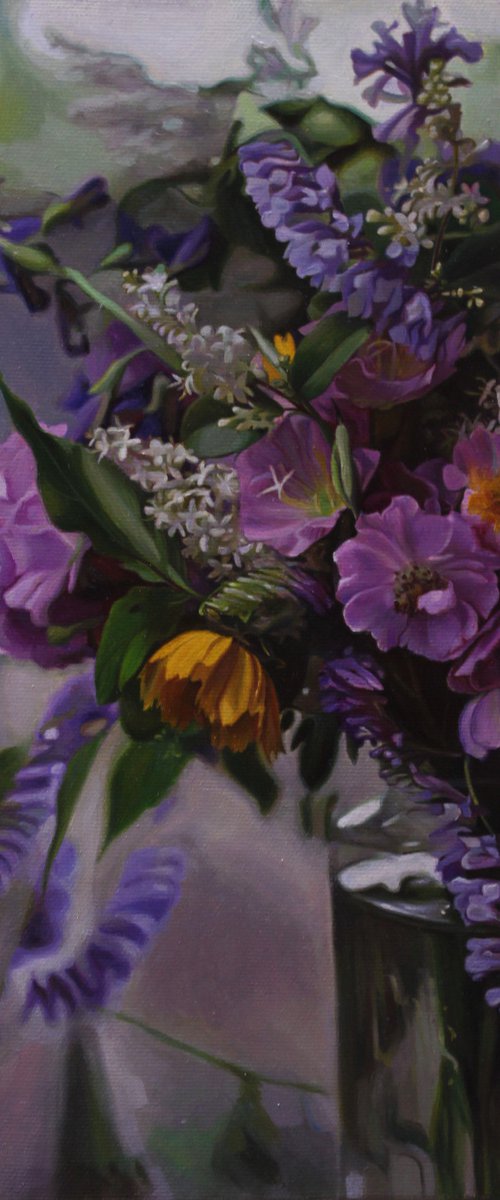 small bouquet in a glass jar(2) by Darya Klunnikova