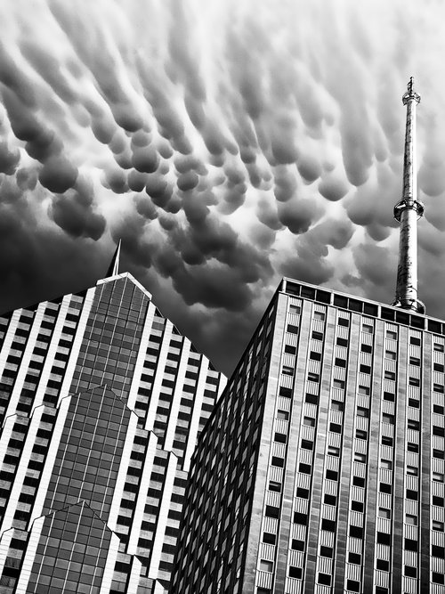 STORM WARNING One Prudential Plaza Chicago by William Dey
