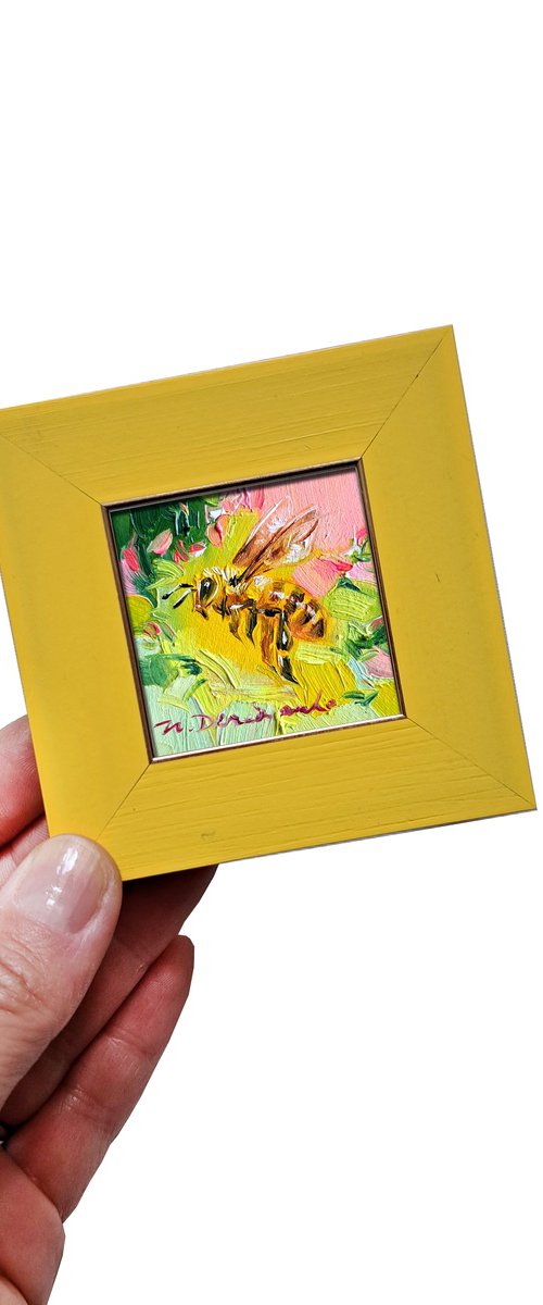 Bee by Nataly Derevyanko