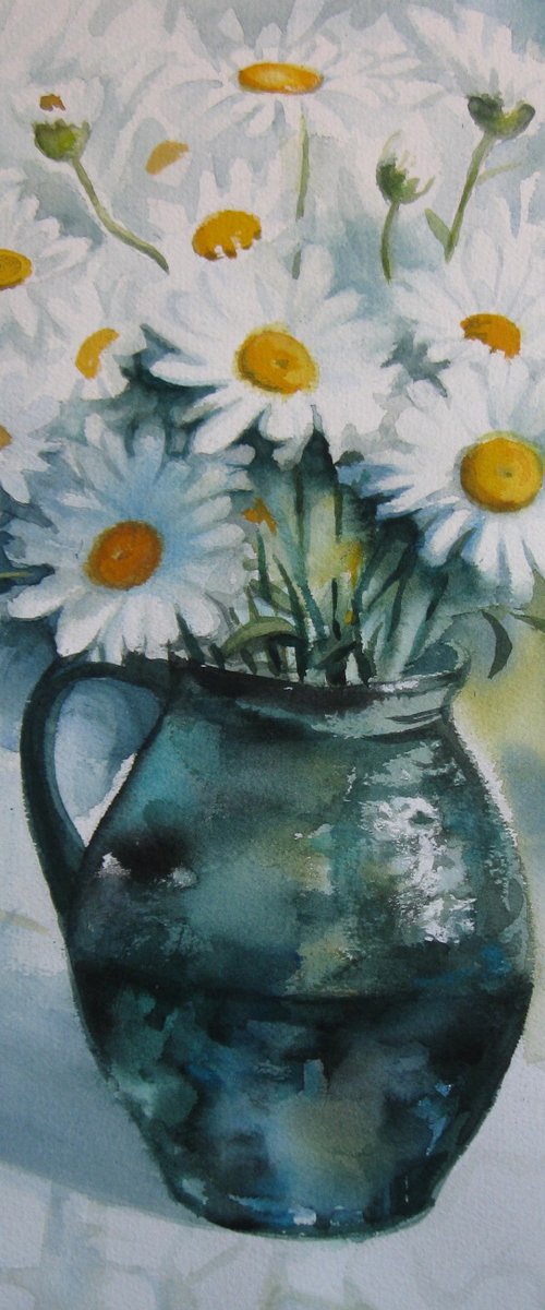 Pot with daisies by Elena Oleniuc