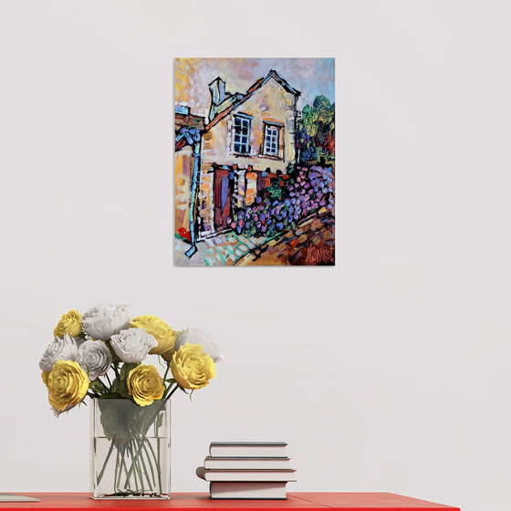 House and hydrangeas. Auray.
