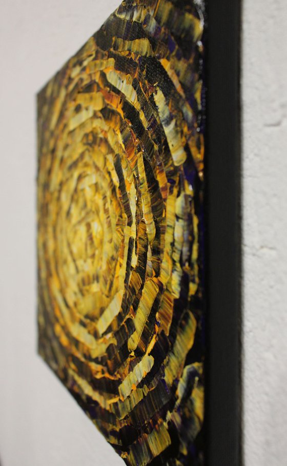 Small yellow-purple burst V2