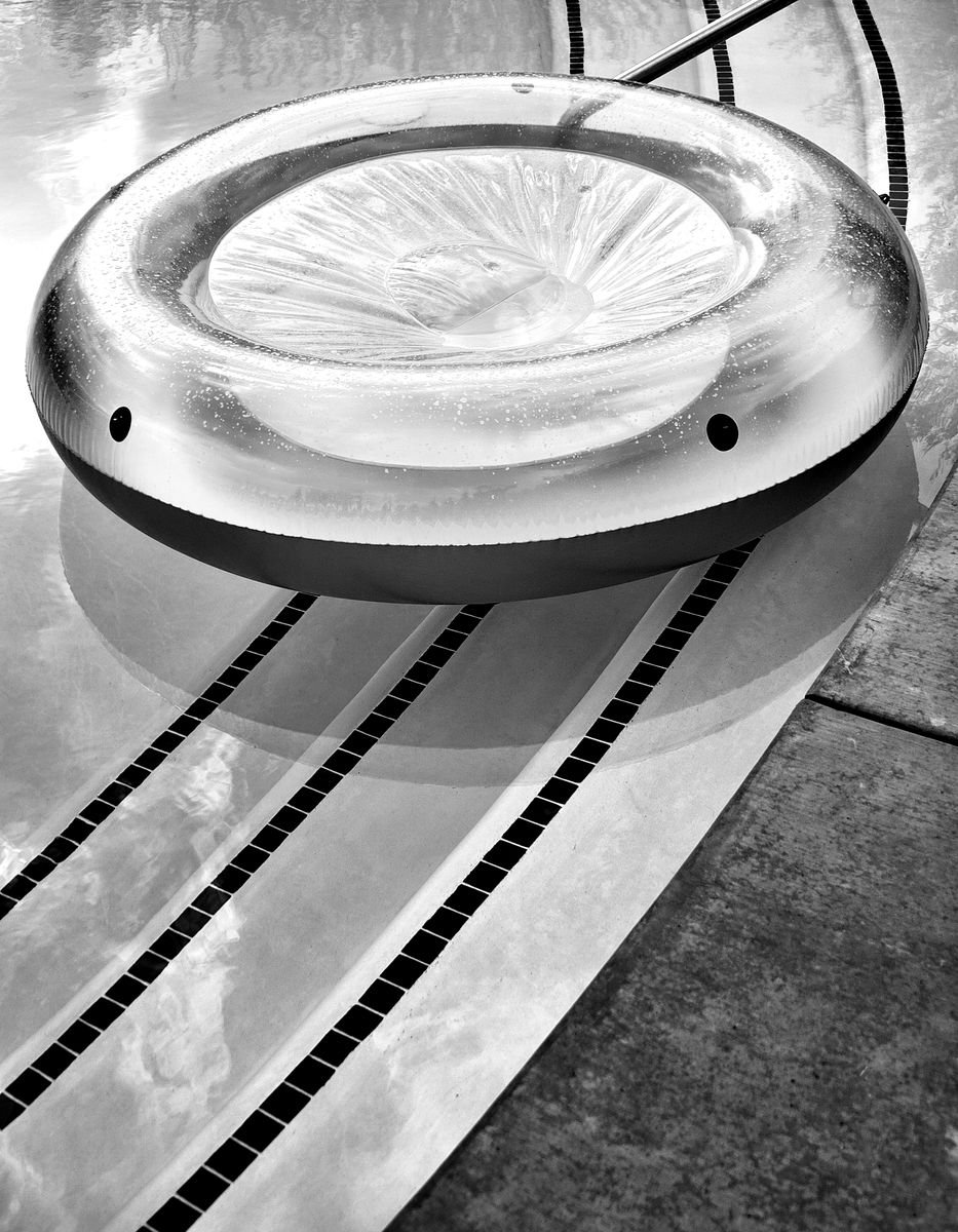 Photorealistic Photograph , Splendid Float Noir Palm Springs Ca By William Dey, 18 X 22, Artwork For Sale On Artfinder