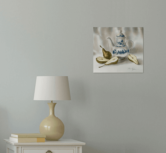 Teapot and pears