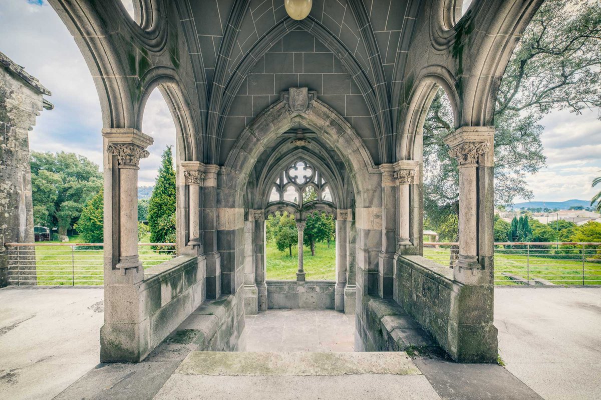 Photorealistic Cityscapes Photograph By Michael Schwan, 51 X 35", Entrance To Luxury, Original Artwork