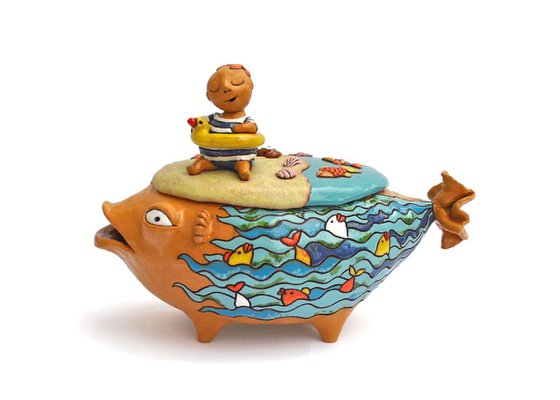 Ceramic sweets, jewelry box, sea monsters. Big and small