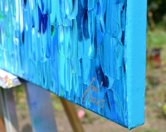 Relief Blue 22