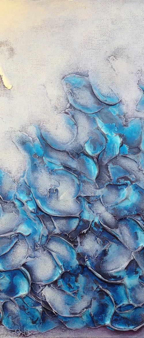 Iridescent Pearl 3 by Elizabeth McDonough