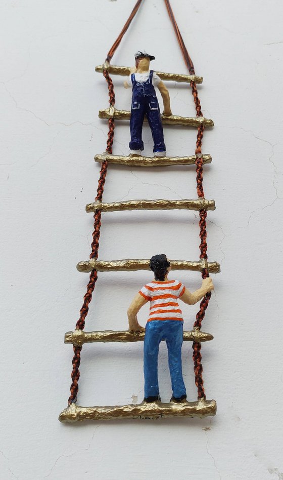 Ladder climber - Paper Sculpture