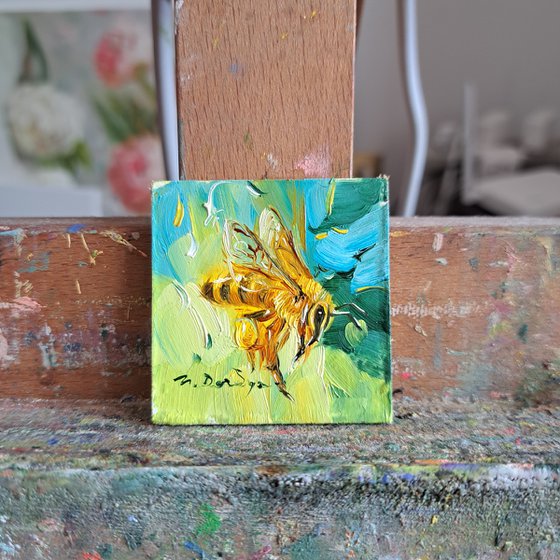 Bee painting