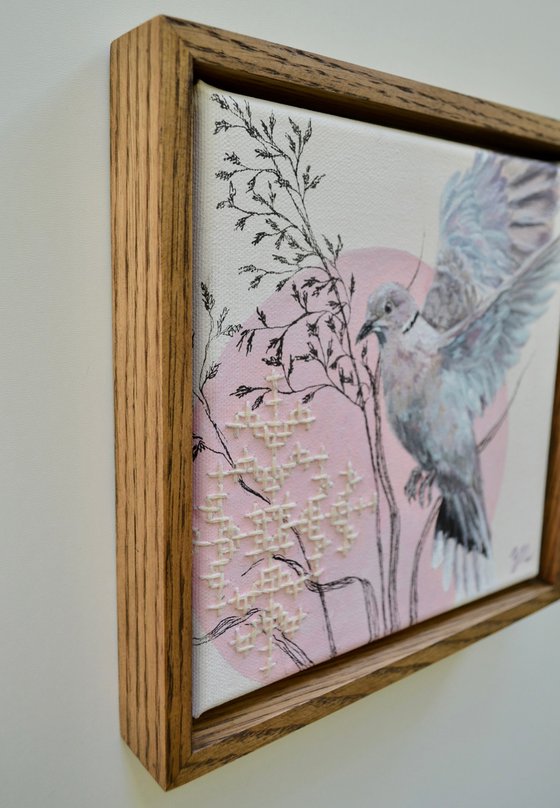 COURTYARD MEMORIES IV : DOVE