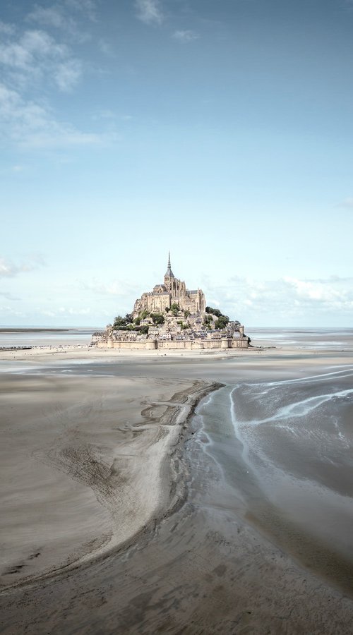 SAND AROUND MONT SANT MICHEL by Fabio Accorrà