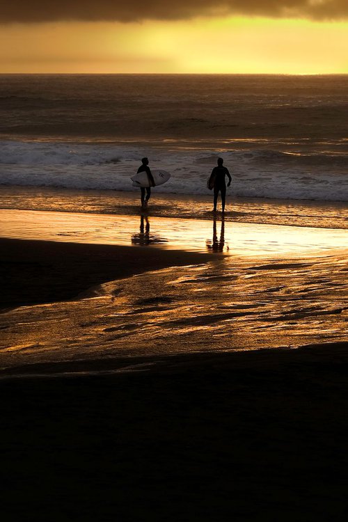 TWO SURFERS by Russ Witherington