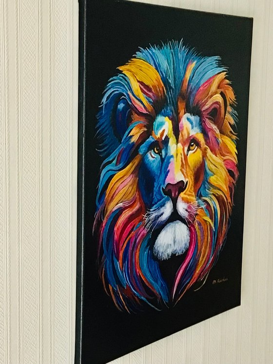 ROARSOME NEON LION