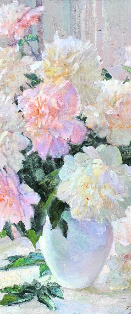 Delicate bouquet by Volodymyr Tarabanov