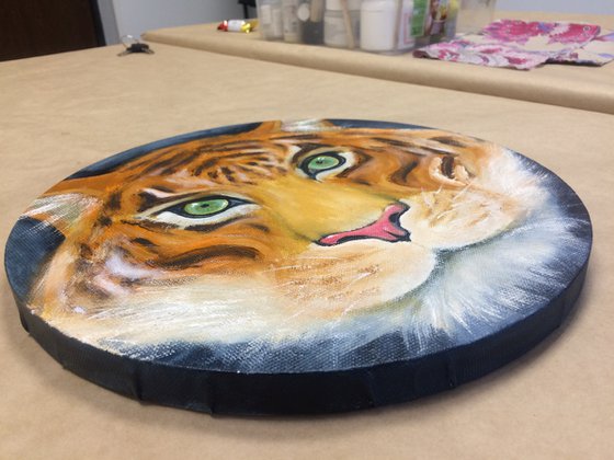 Tiger - Animal portrait - Small round canvas