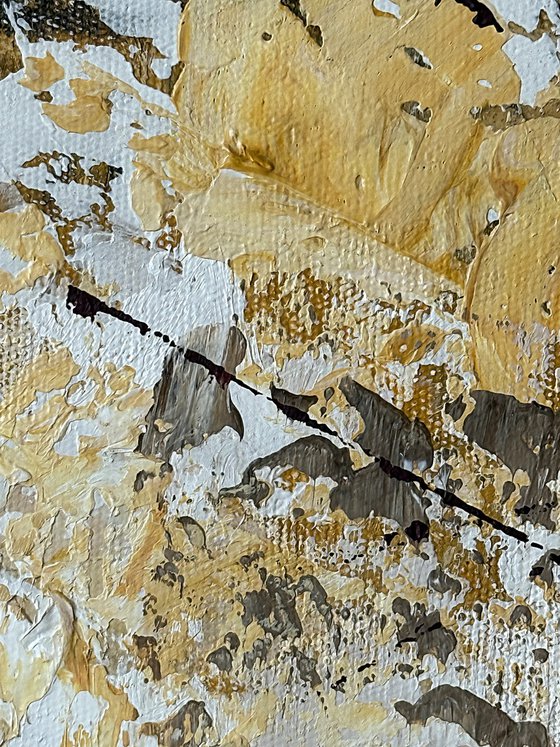 Golden Ochre in Lavender Mist