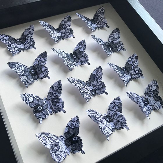 Box of beauties (Black Lace)