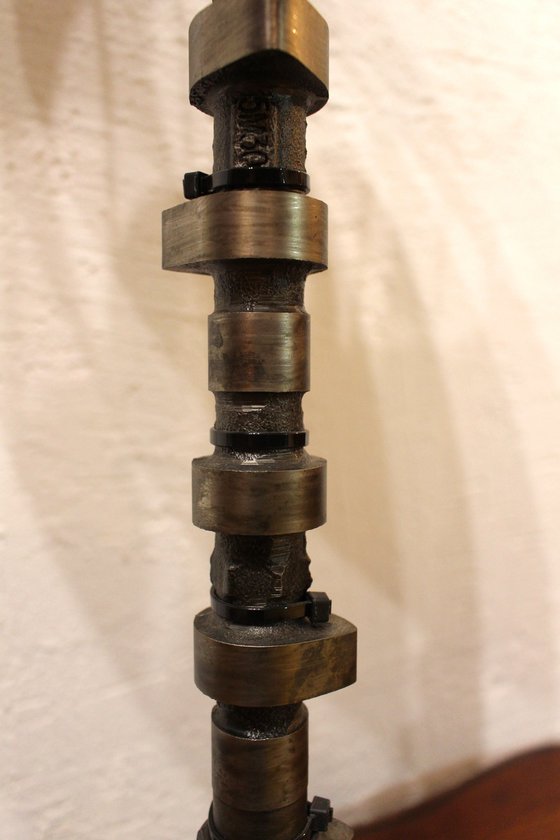 Simple camshaft lamp