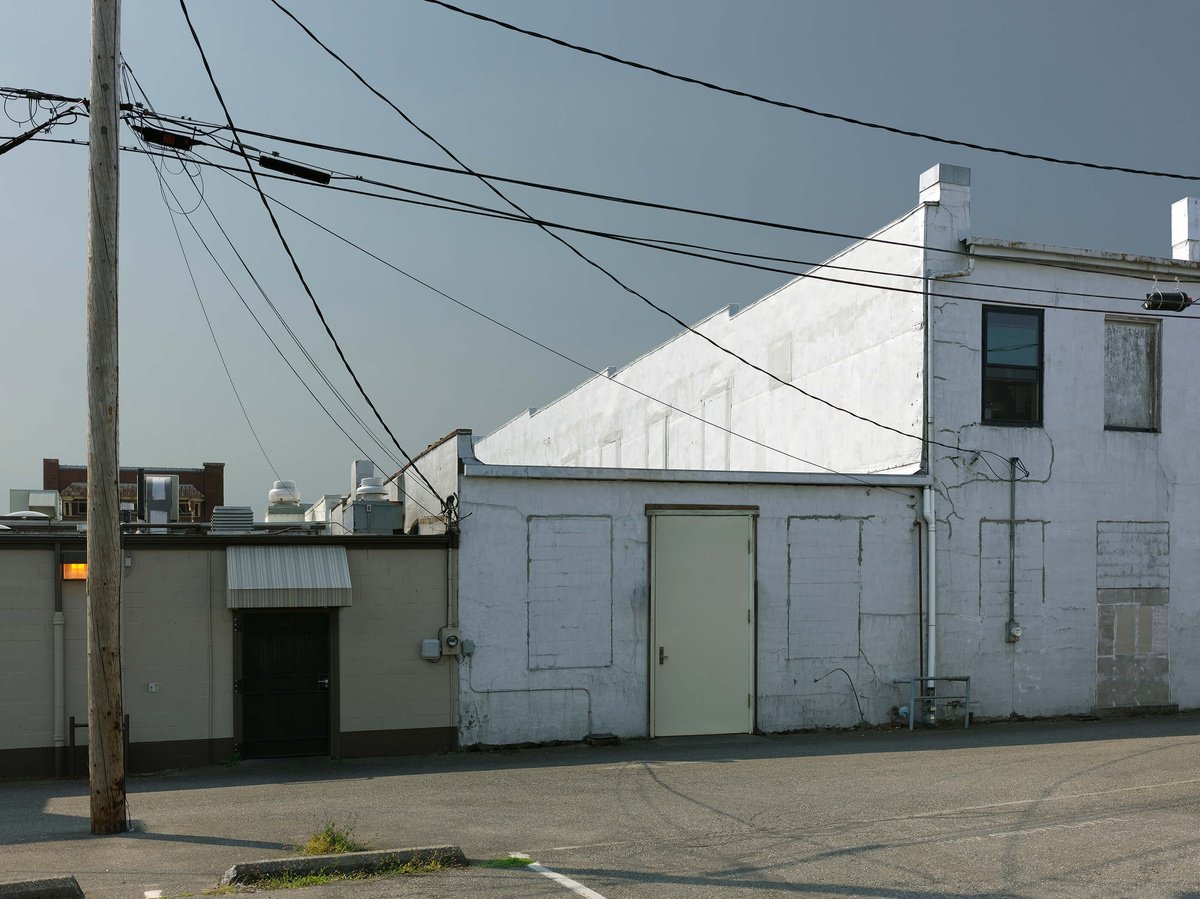 Photorealistic Cityscapes Photograph By Chengli Ku, 31 X 24, Echoes Of Stillness, Original Artwork